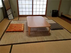 総合葬儀場 服部会館 2階 宗教者控室