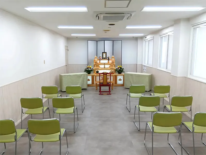 ご安置・法要施設 一乗会館 3階 法要式場イス席