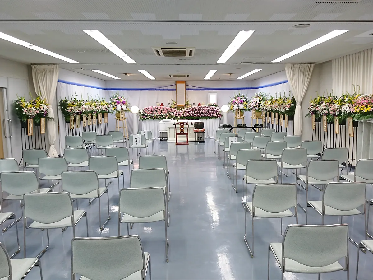 服部会館(70名)